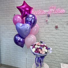 Набор шаров и цветов в розово-сиреневой гамме