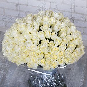 Букеты белых роз
