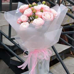 Мини-букет из трех кустовых роз
