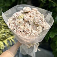 Букет из кустовых роз «Бомбастик»