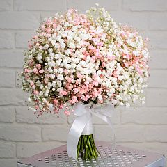 Свадебный букет из белой и розовой гипсофилы